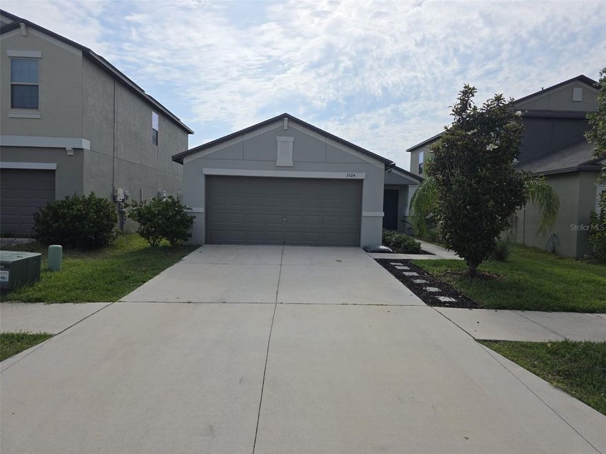 INCREDIBLE OPPORTUNITY TO OWN A BEAUTIFUL HOME! ??

3/2 Modern and functional living spaces
Excellent floor plan
Quiet and family-friendly community
Perfect as a primary residence or investment property
Prime location with easy access to US-41, I-75 and I-4 
Conveniently connected to both Tampa and Sarasota
Near beaches, restaurants, shopping, and entertainment
Equipped with solar panels for energy efficiency and long-term savings

BONUS VALUE FOR THE NEW OWNER!
The home comes with financed solar panels, but the seller will PAY OFF the solar panel balance at closing — meaning the new owner will enjoy the benefits of solar energy WITHOUT taking over an additional solar payment.

NO electricity bills = more savings every month!
Enjoy energy efficiency while reducing your monthly expenses.

One of the best features of this property is its strategic location between US-41 and I-75, providing quick and convenient access to Tampa and Sarasota — making commuting, travel, dining, shopping, and entertainment easier than ever.

Live the Florida lifestyle you’ve always dreamed of.
Great opportunity for homeowners and investors alike.

THIS PROPERTY WILL NOT LAST ON THE MARKET! ?
Schedule your private showing TODAY before someone else grabs it.

SELLER MOTIVATED TO SALE .