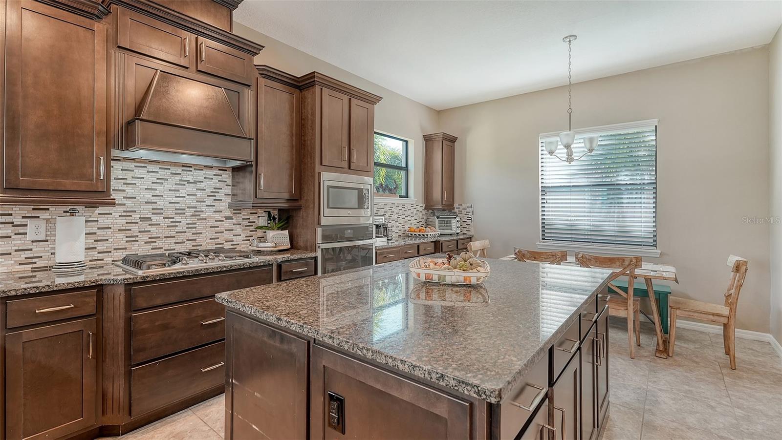 LEGENDS BAY - Residential