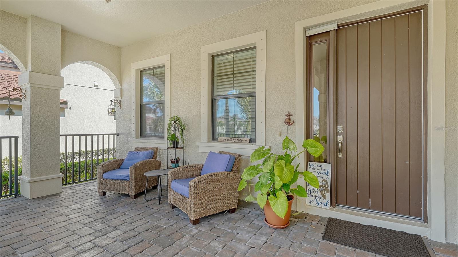 5723 TITLE ROW DRIVE