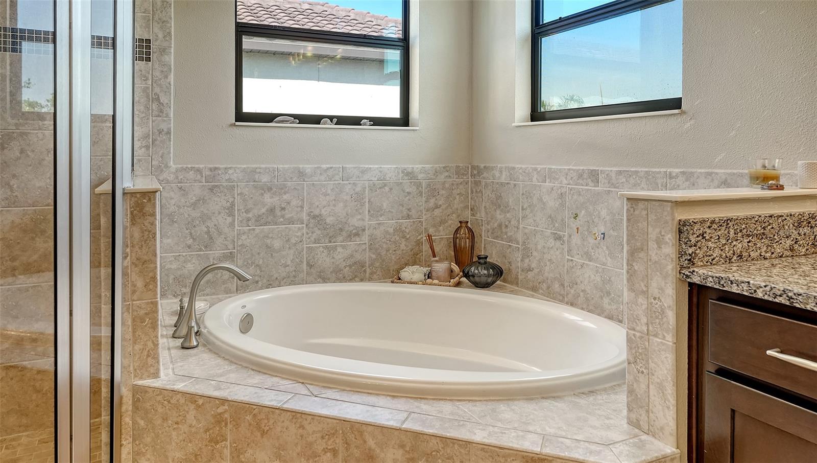 LEGENDS BAY - Residential