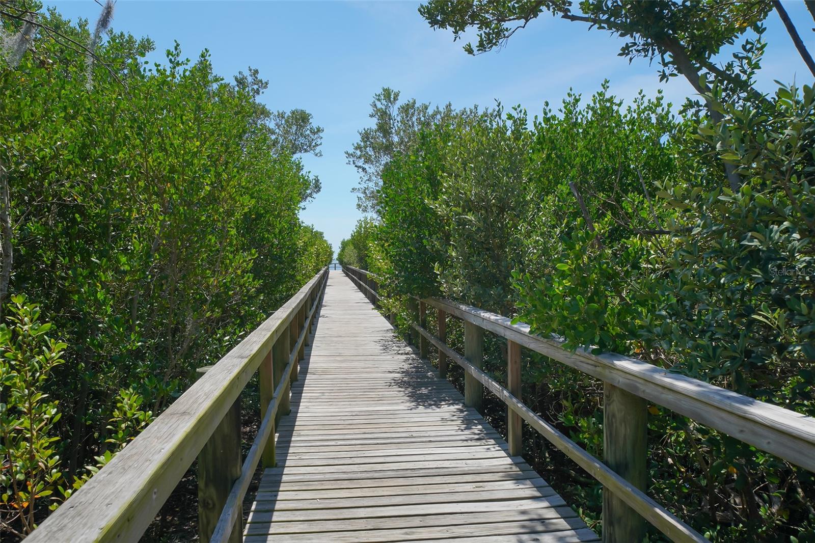 LEGENDS BAY - Residential