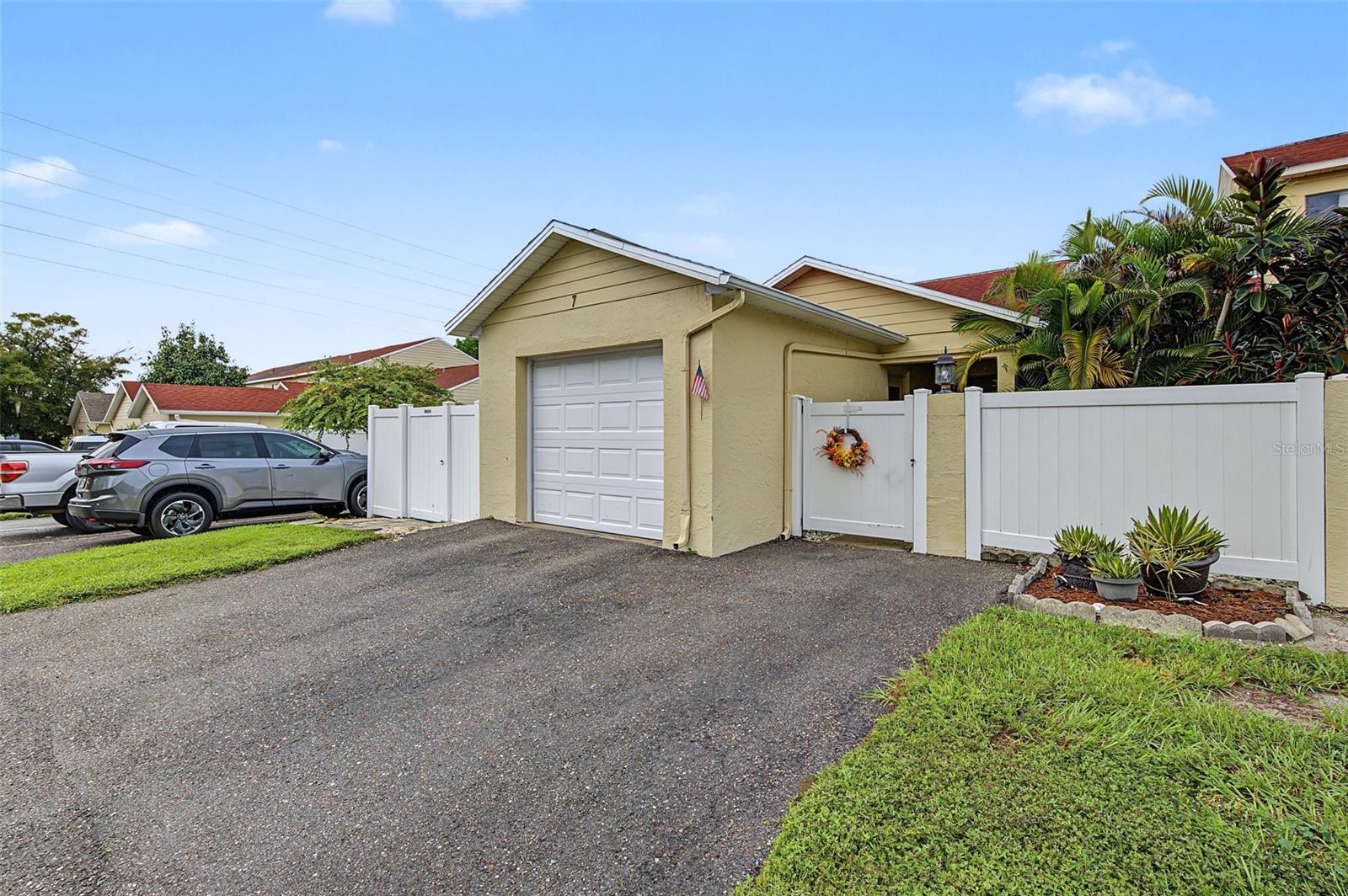 2771 SUMMERDALE DRIVE 7