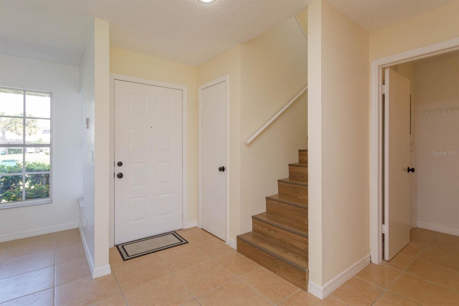 Photo 3 of 25 of 1212 CARIBBEAN COVE COURT townhome
