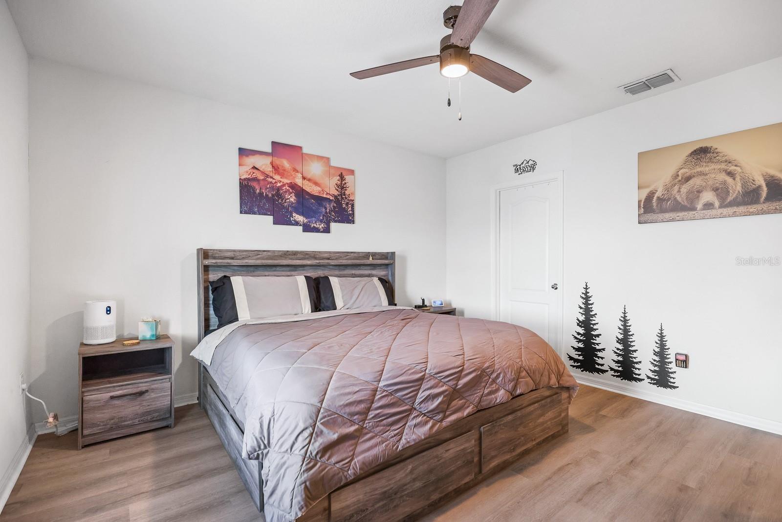 LAKE BLUFF/TOWN CENTER EAST-PH - Residential