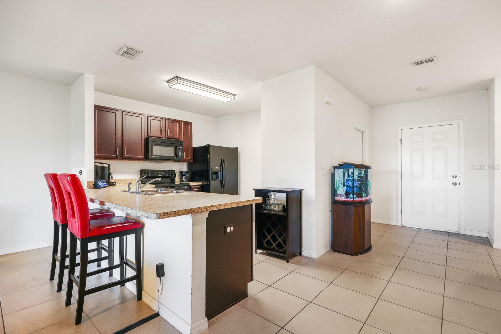 LAKE BLUFF/TOWN CENTER EAST-PH - Residential