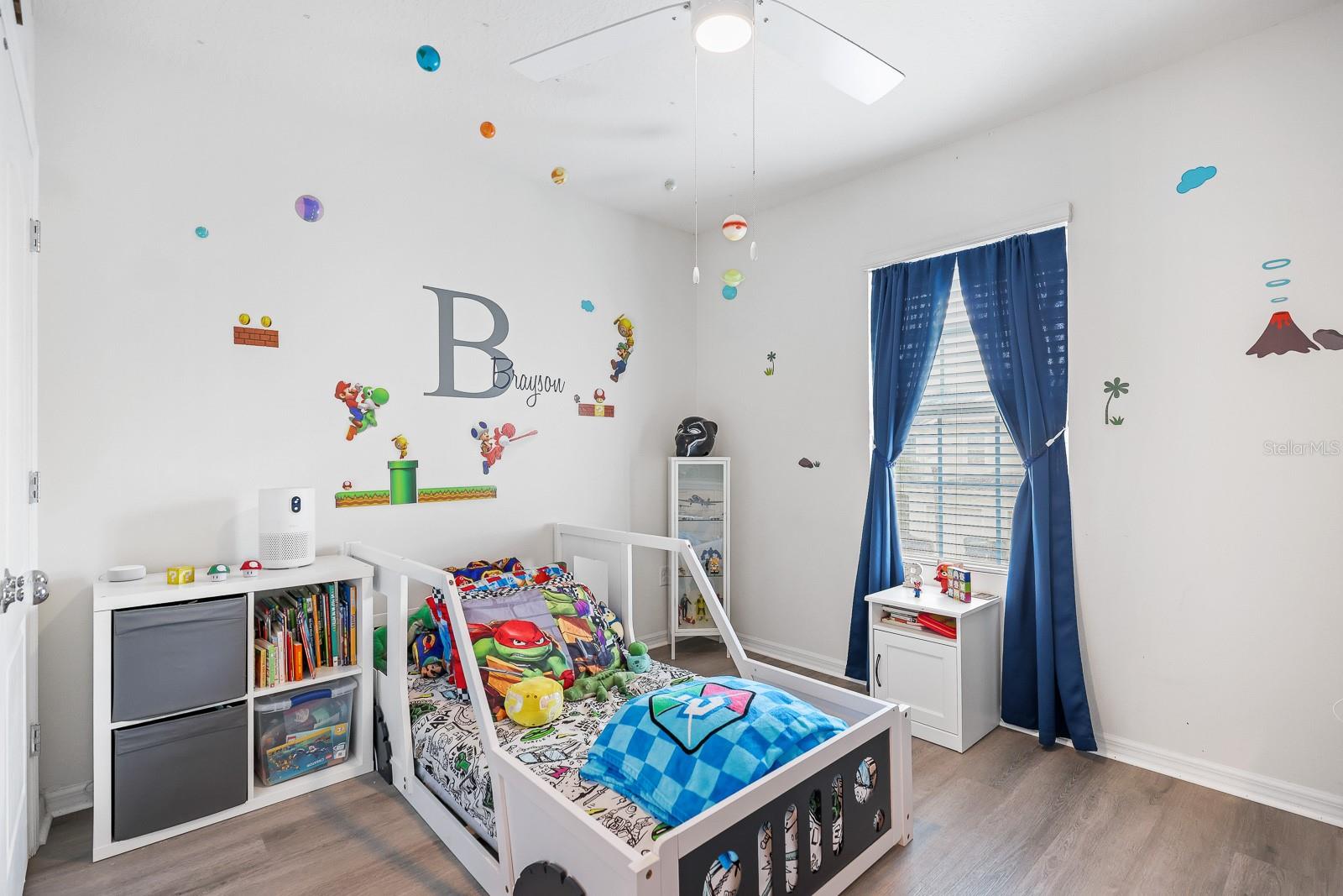 LAKE BLUFF/TOWN CENTER EAST-PH - Residential