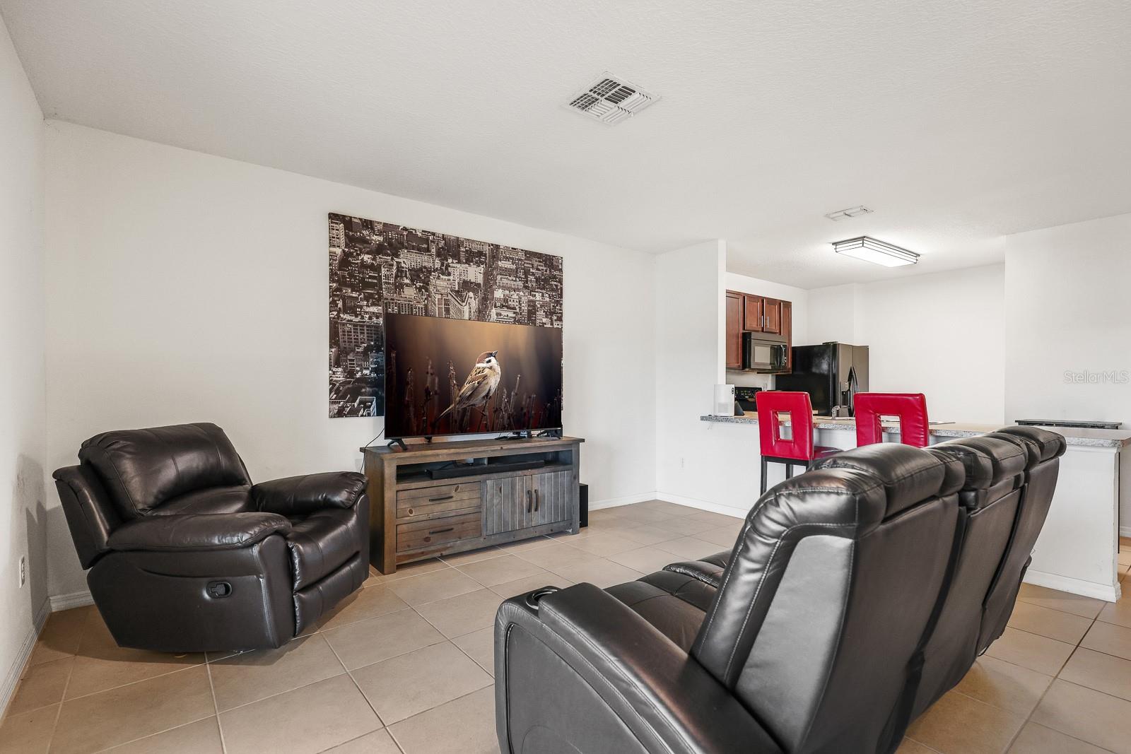 LAKE BLUFF/TOWN CENTER EAST-PH - Residential