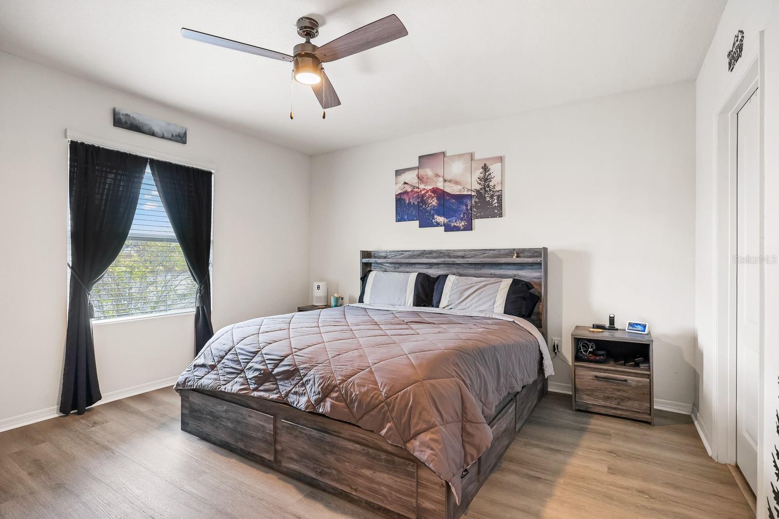 LAKE BLUFF/TOWN CENTER EAST-PH - Residential