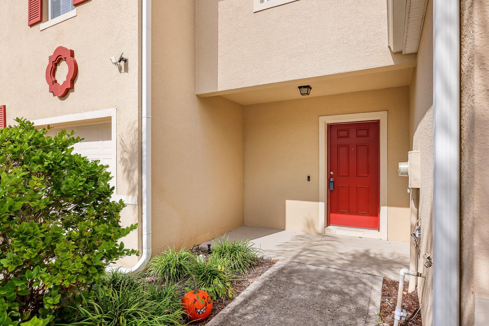 LAKE BLUFF/TOWN CENTER EAST-PH - Residential