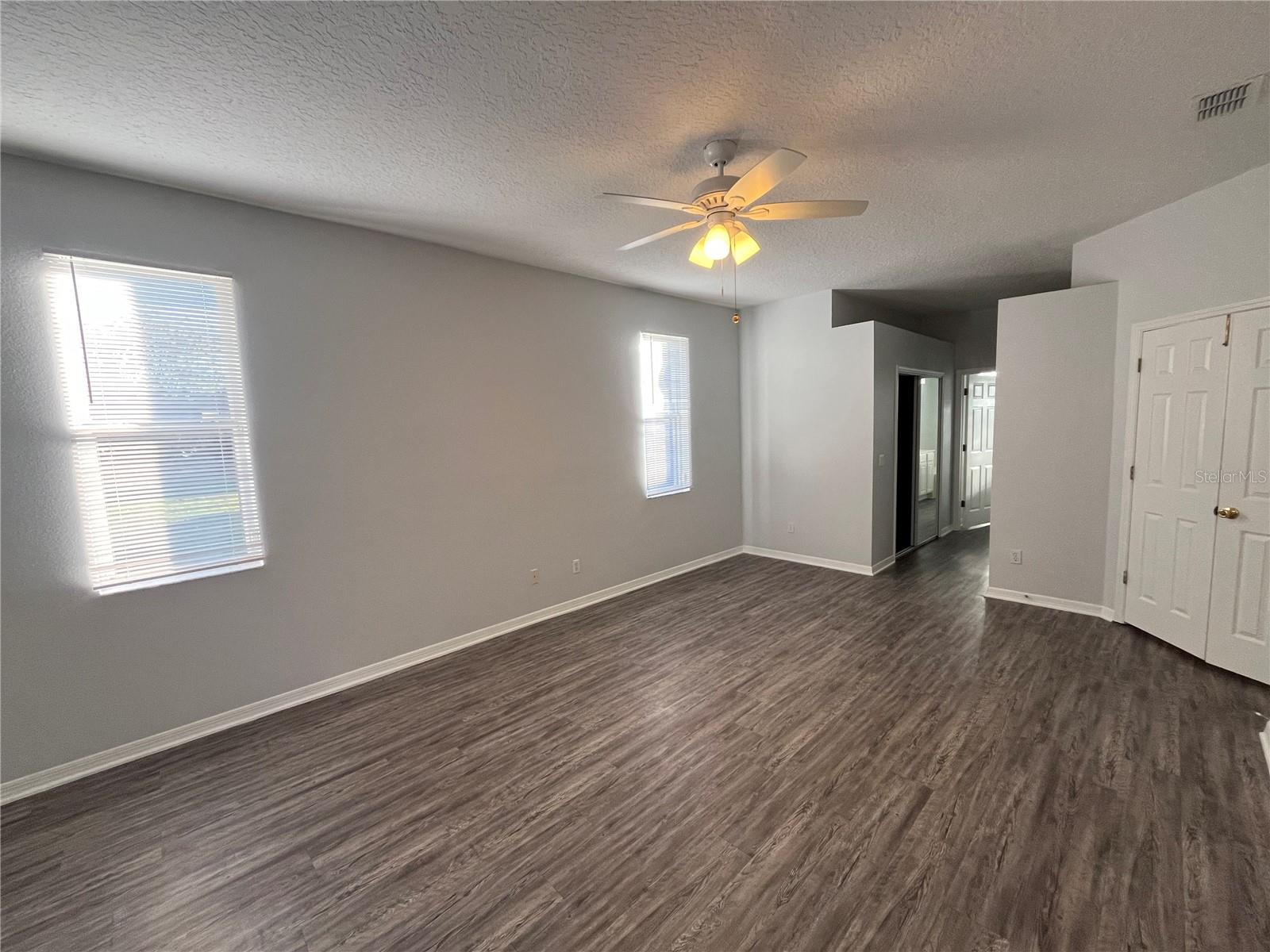 UNIVERSITY ESTATES - Residential Lease