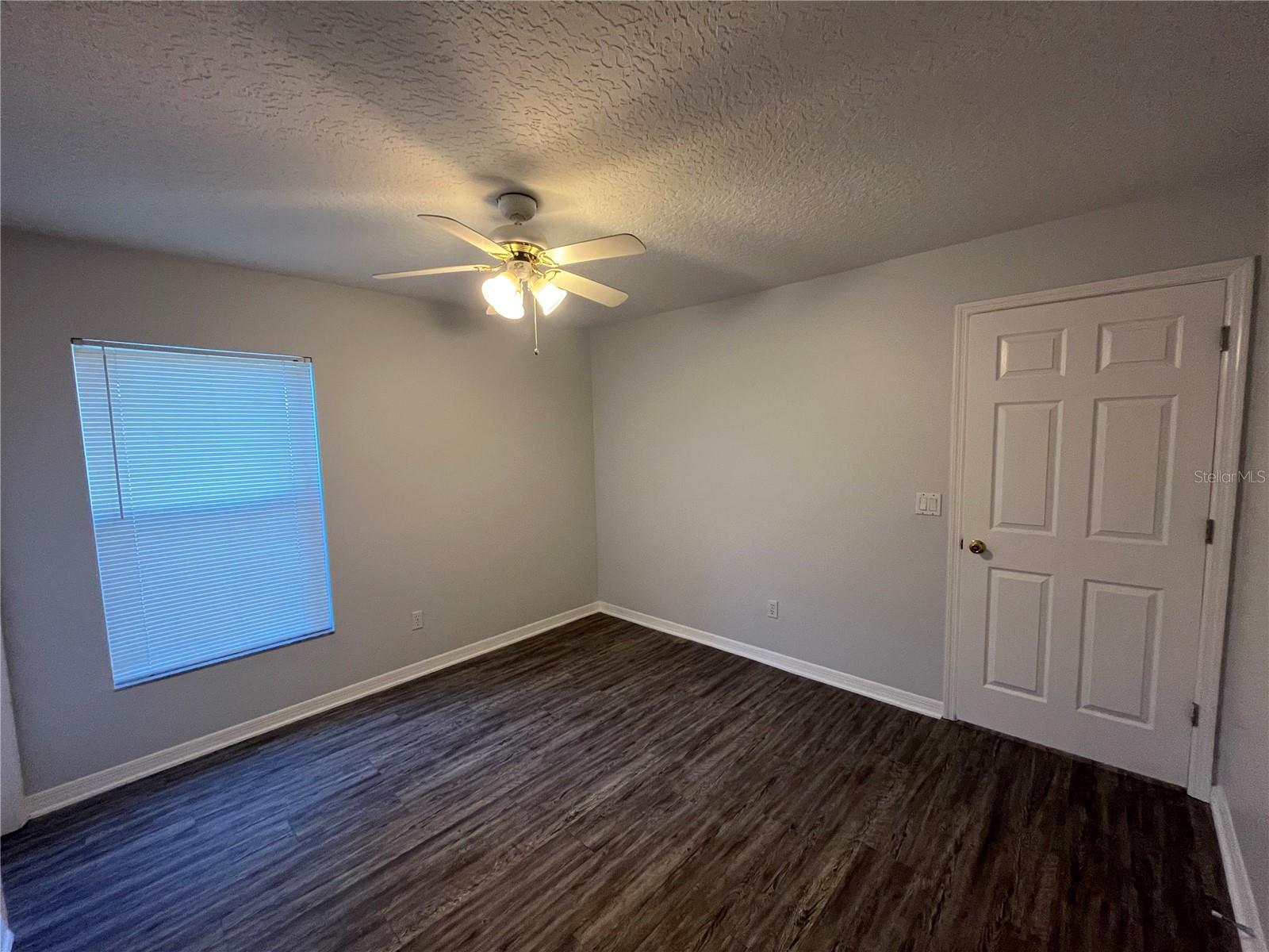 UNIVERSITY ESTATES - Residential Lease