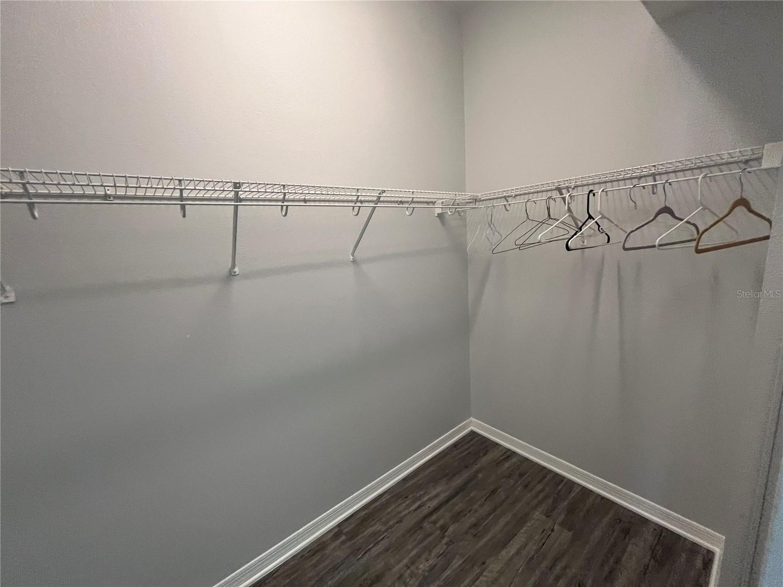 UNIVERSITY ESTATES - Residential Lease