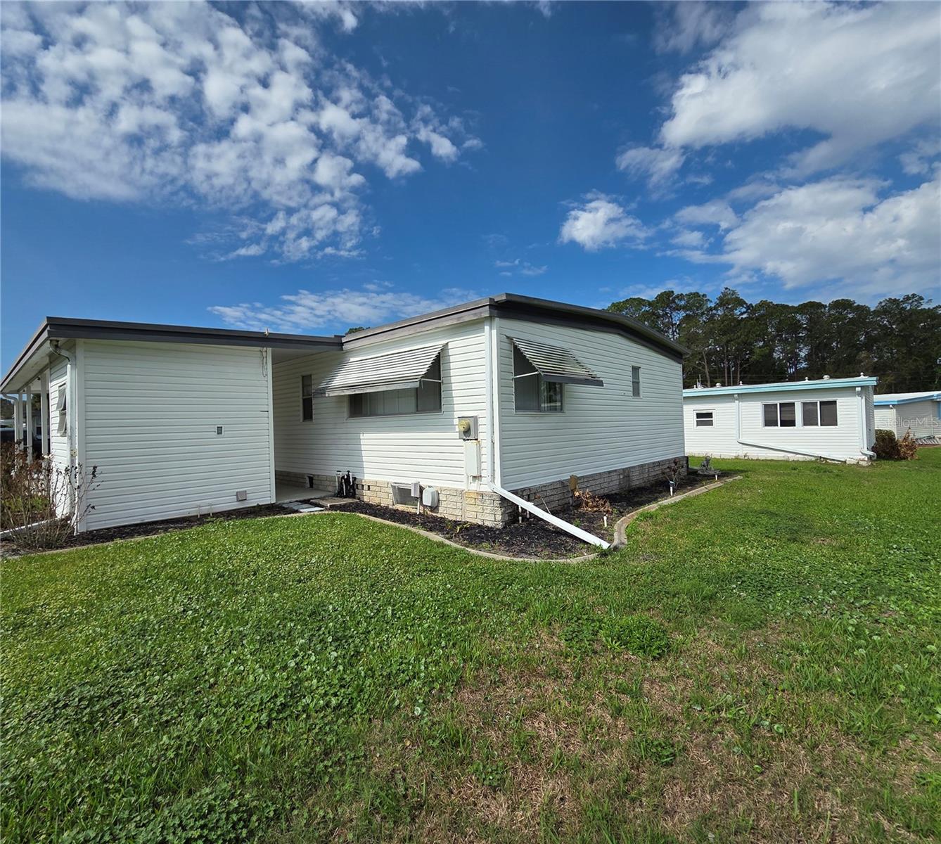 HAWTHORNE AT LEESBURG A COOP - Residential