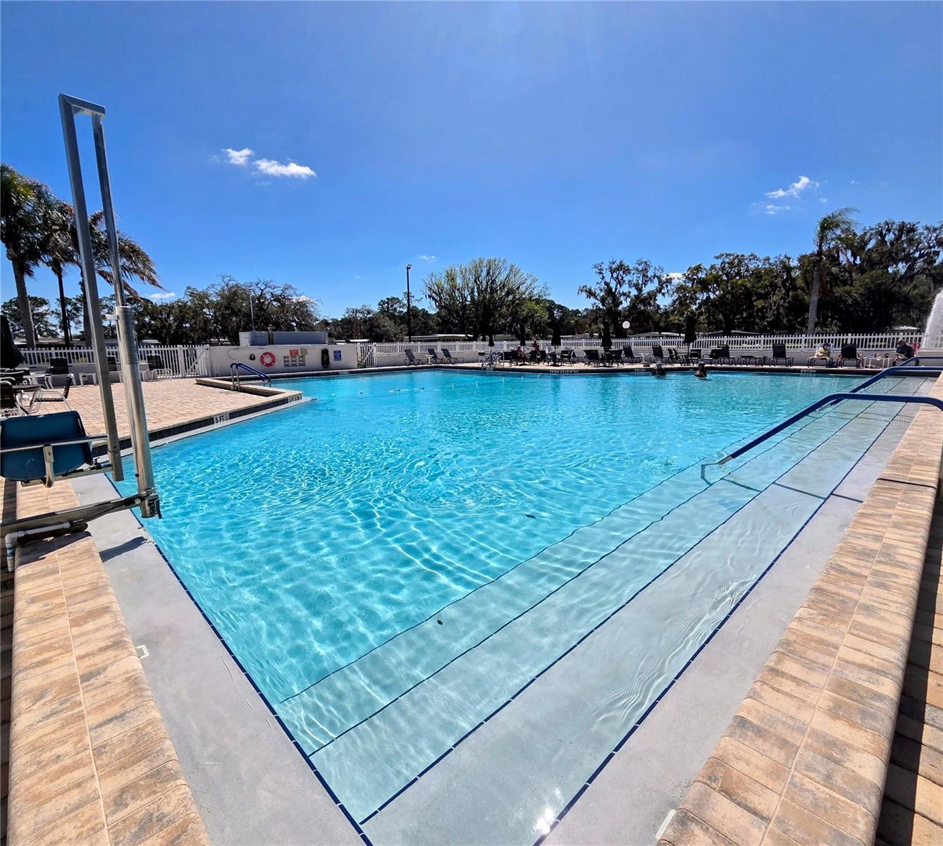 HAWTHORNE AT LEESBURG A COOP - Residential