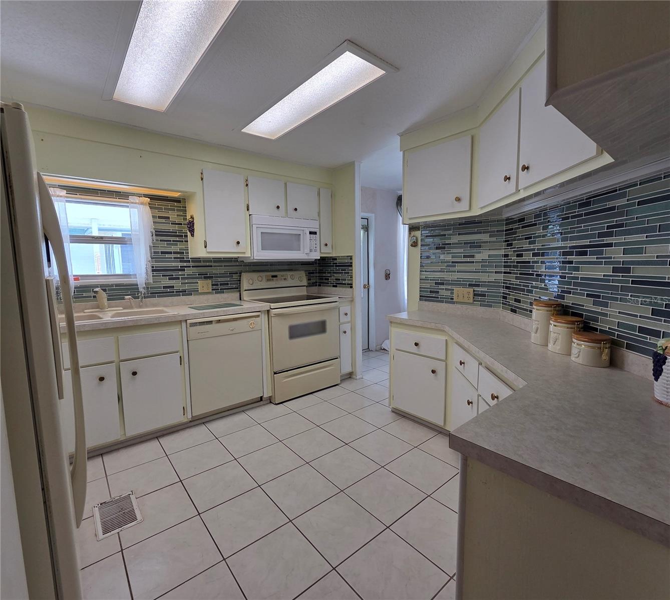 HAWTHORNE AT LEESBURG A COOP - Residential