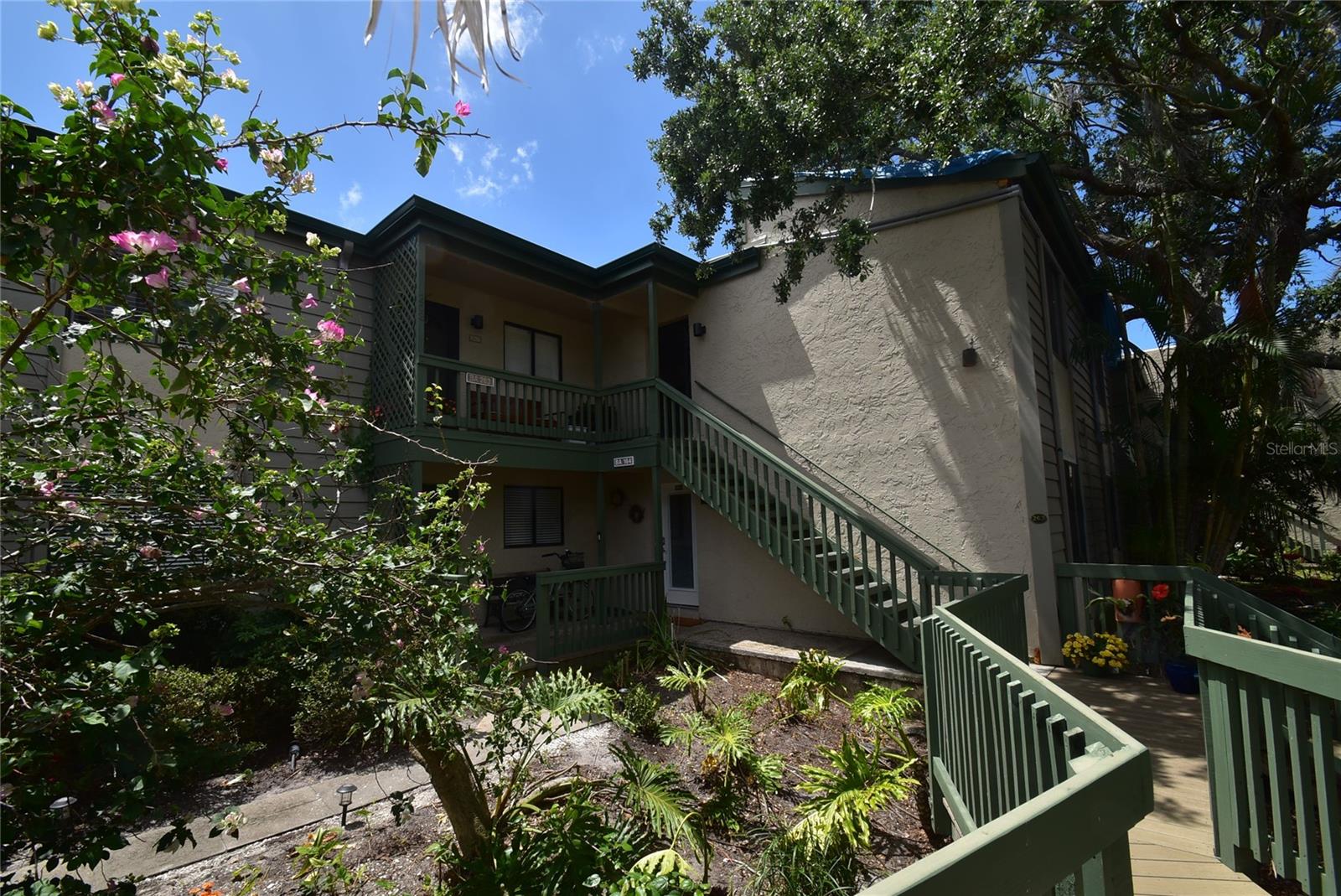 ***AVAILABLE MAY 15, 2026 UNTIL END OF DECEMBER 2026. FULL BAY VIEWS from this Beautiful 3 Bedroom 2 Bath Condo. Take in the sunsets and bay breezes from this 2nd floor unit. Located South Sarasota west of the trail. Easy access to Publix Costco and drug stores. Pelican Cove is a gated pet friendly condominium community abounding with amenities, including a low-cost 86-slip boat harbor, kayak and canoe launch, six heated swimming pools, hot-tub, three clubhouses, classrooms, gym, art, woodworking and pottery studios, four lit tennis/pickleball courts, shuffleboard, basketball, dog play area, walking trails, boardwalks and fishing gazebos. Take classes at Pelican Cove University, yoga, tai-chi, water aerobics, painting or photography. More than 37 clubs for arts, cycling, culinary arts, bridge, film and more. Relax at the evening jazz & classical music concerts, enjoy a stroll around 78 acres of lush grounds. Pelican Cove is hidden away yet minutes from everything! Come see for yourself! This is the lifestyle you deserve!