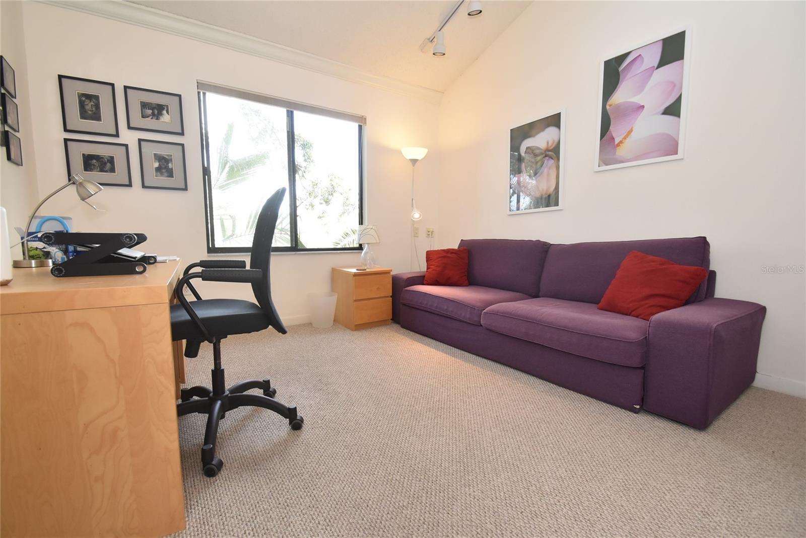 PELICAN COVE VI - Residential Lease