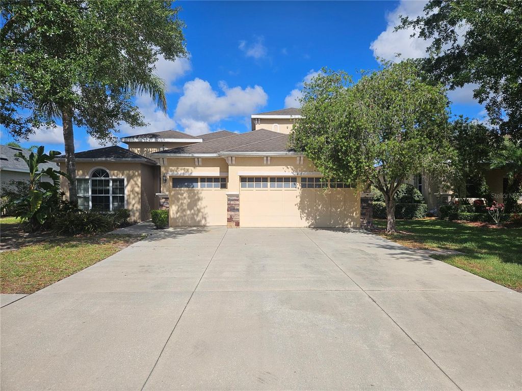 Photo of 118 Peony Court, Bradenton, FL 34212 (MLS # A4694374)