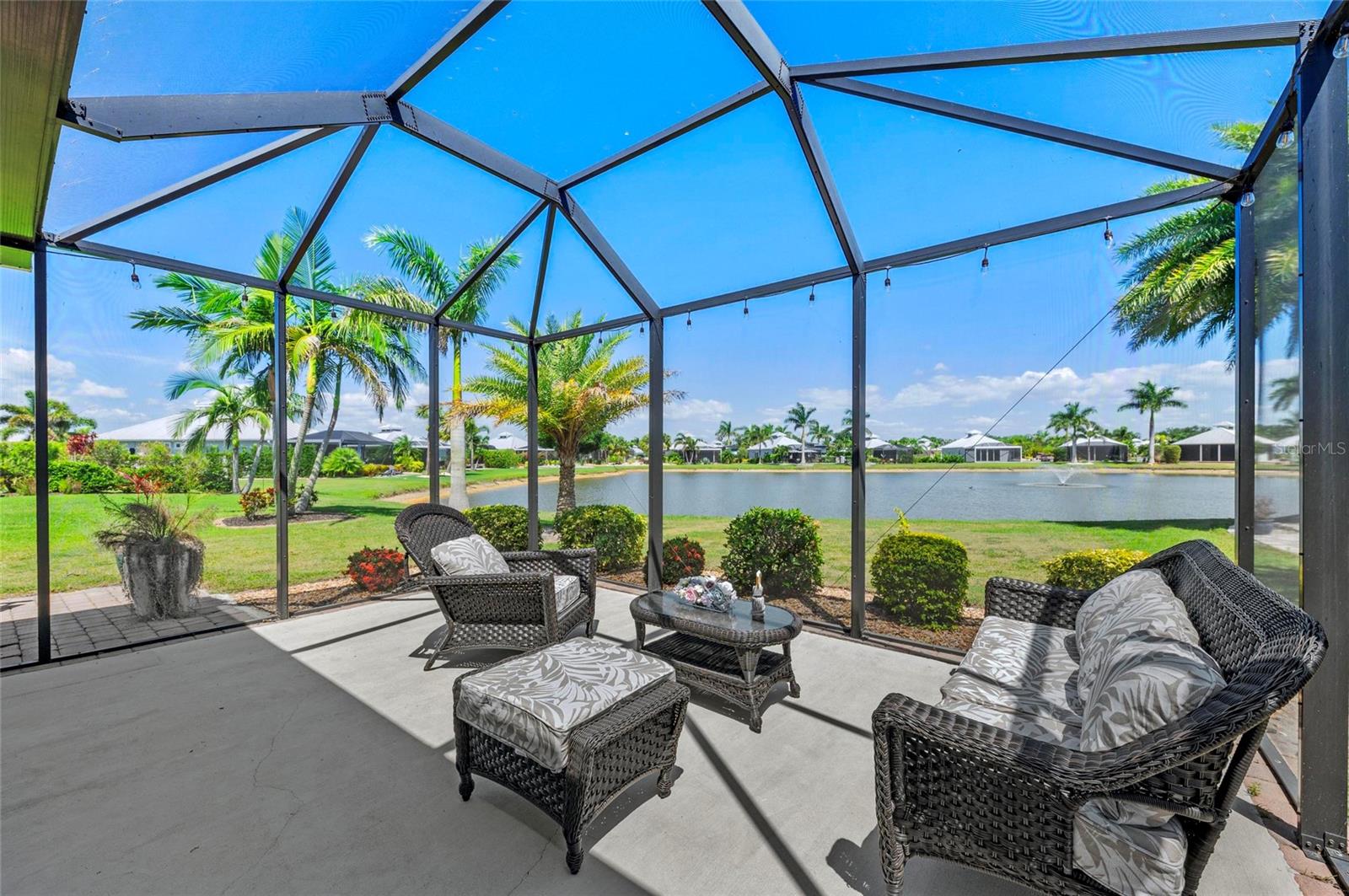 THORNTON CRK MOTORCOACH RESIDENCE - Residential