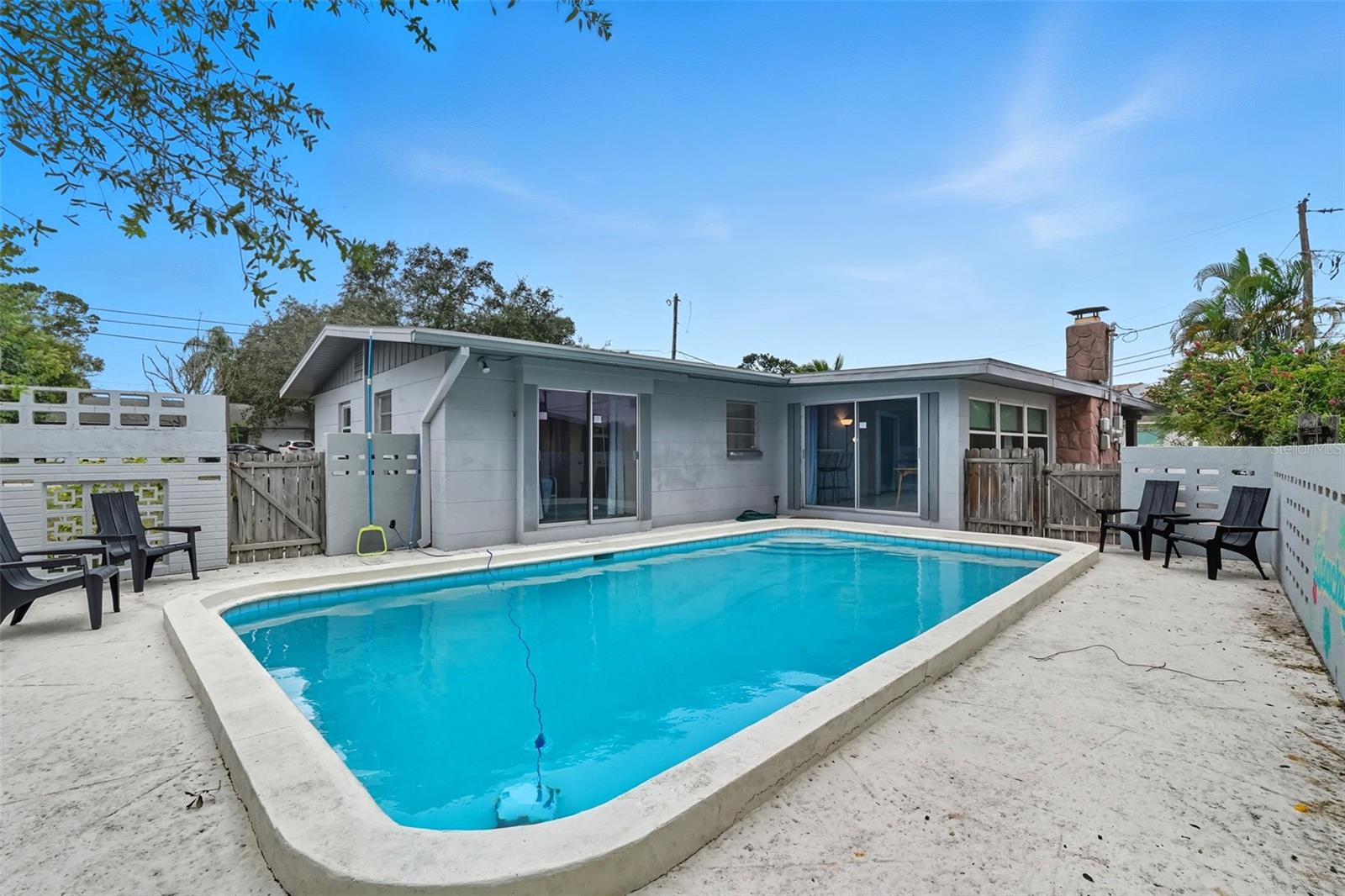 WALSINGHAM HEIGHTS 1ST ADD - Residential
