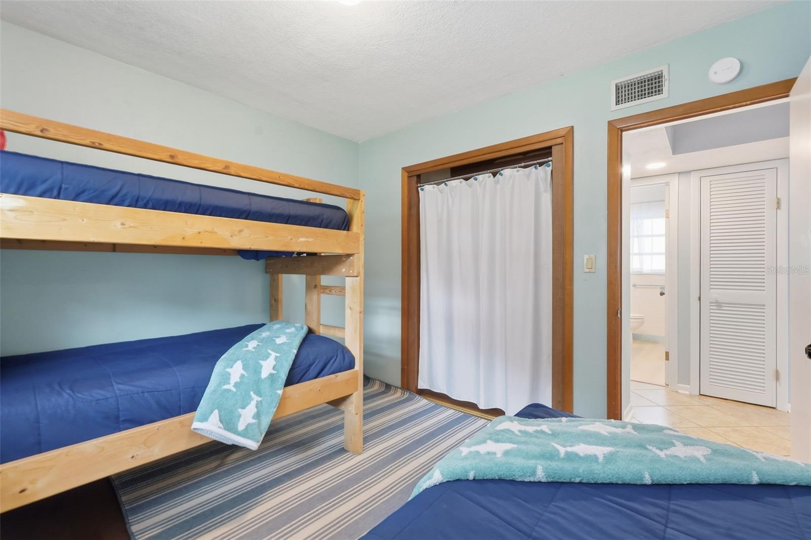 WALSINGHAM HEIGHTS 1ST ADD - Residential