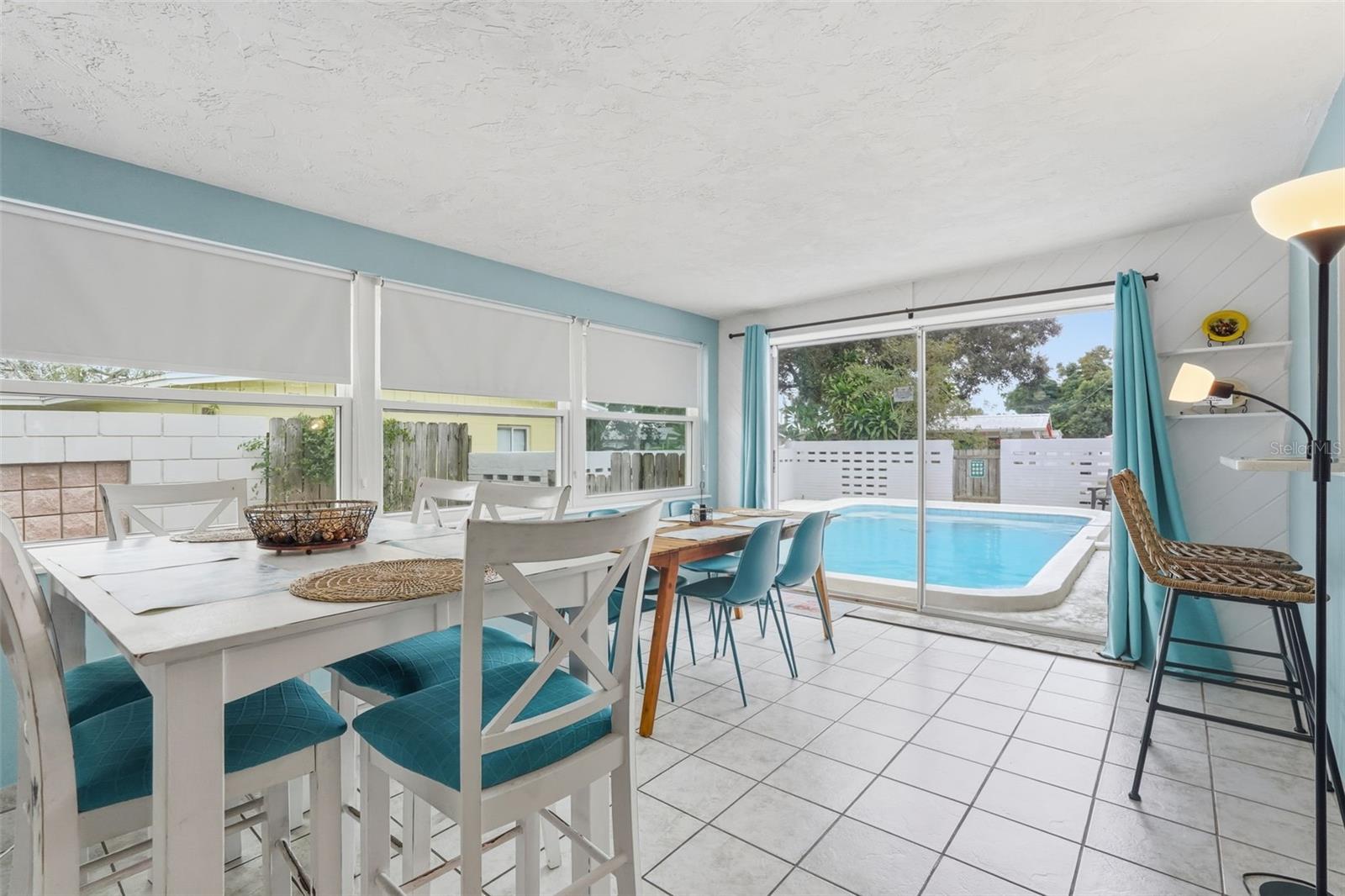 WALSINGHAM HEIGHTS 1ST ADD - Residential