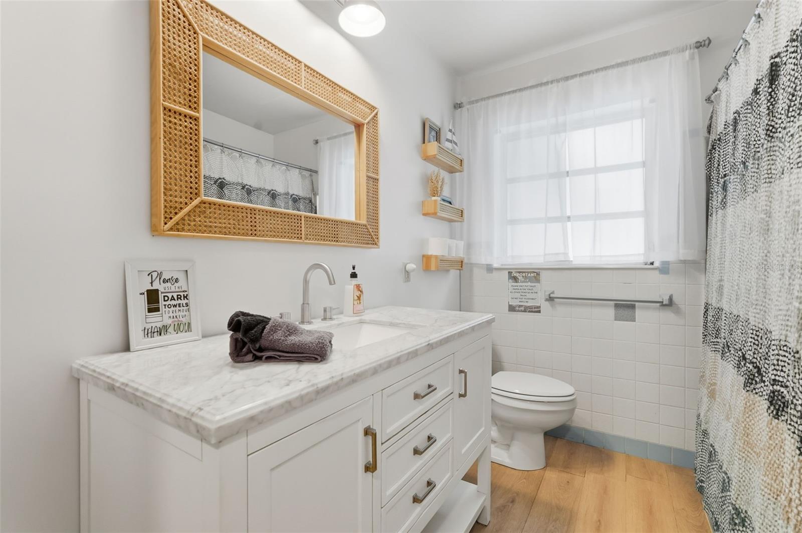WALSINGHAM HEIGHTS 1ST ADD - Residential