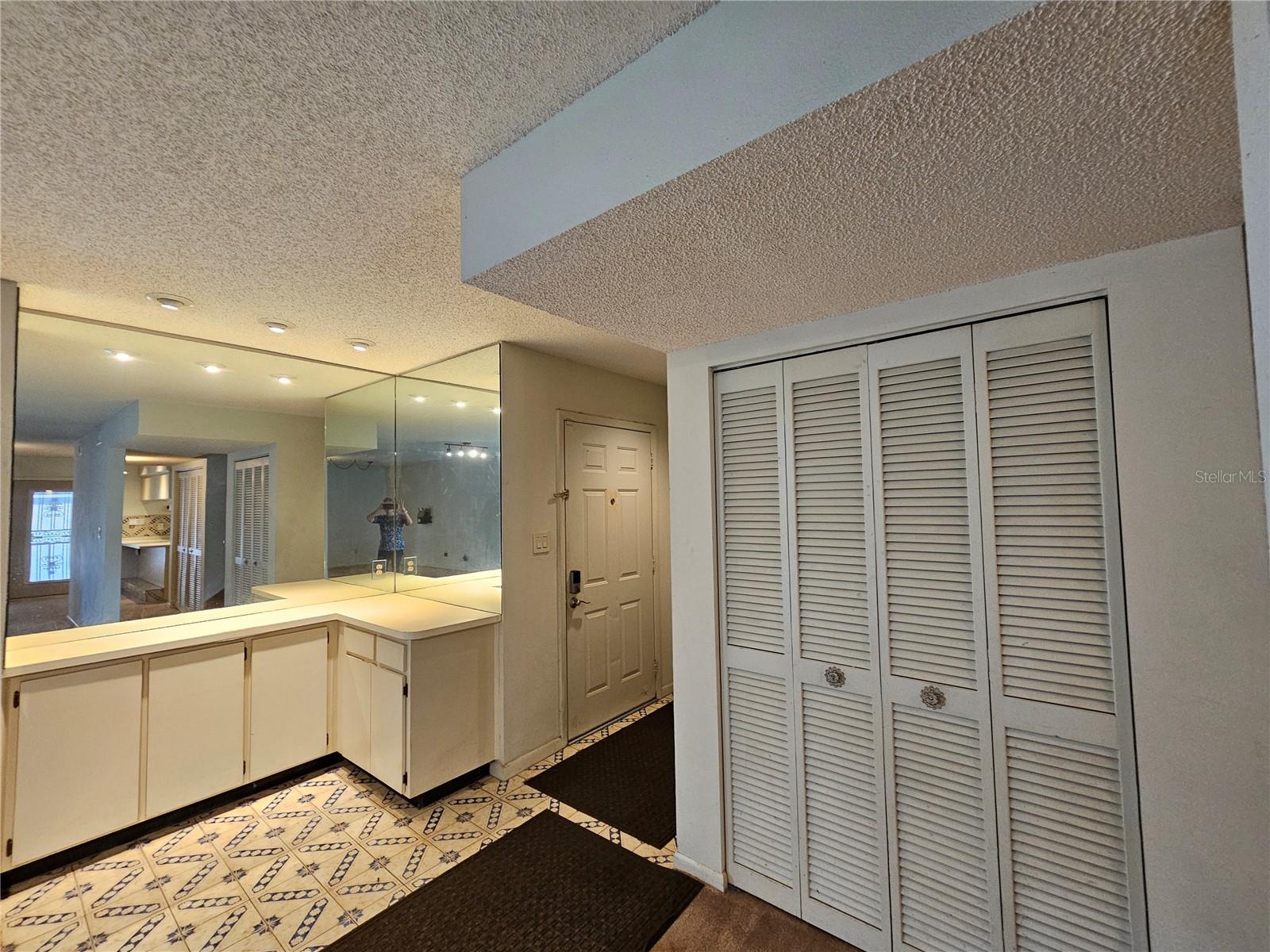 3418 W SAINT CONRAD STREET