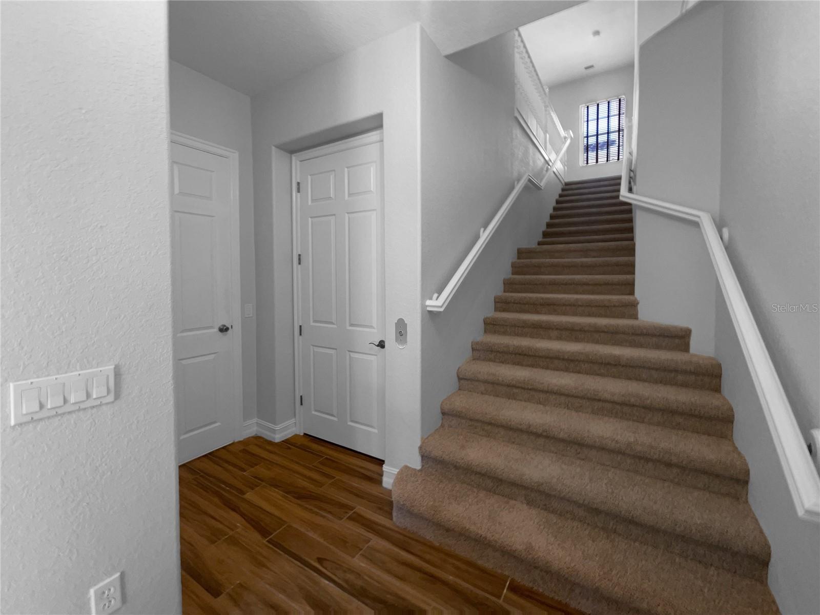 HOWEY IN HILLS MISSION CARMEL CONDO U - Residential