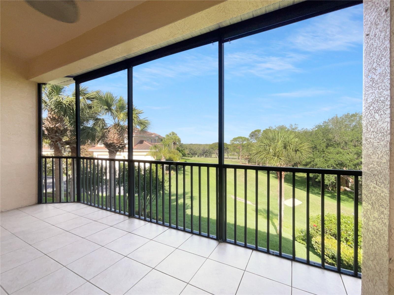 HOWEY IN HILLS MISSION CARMEL CONDO U - Residential