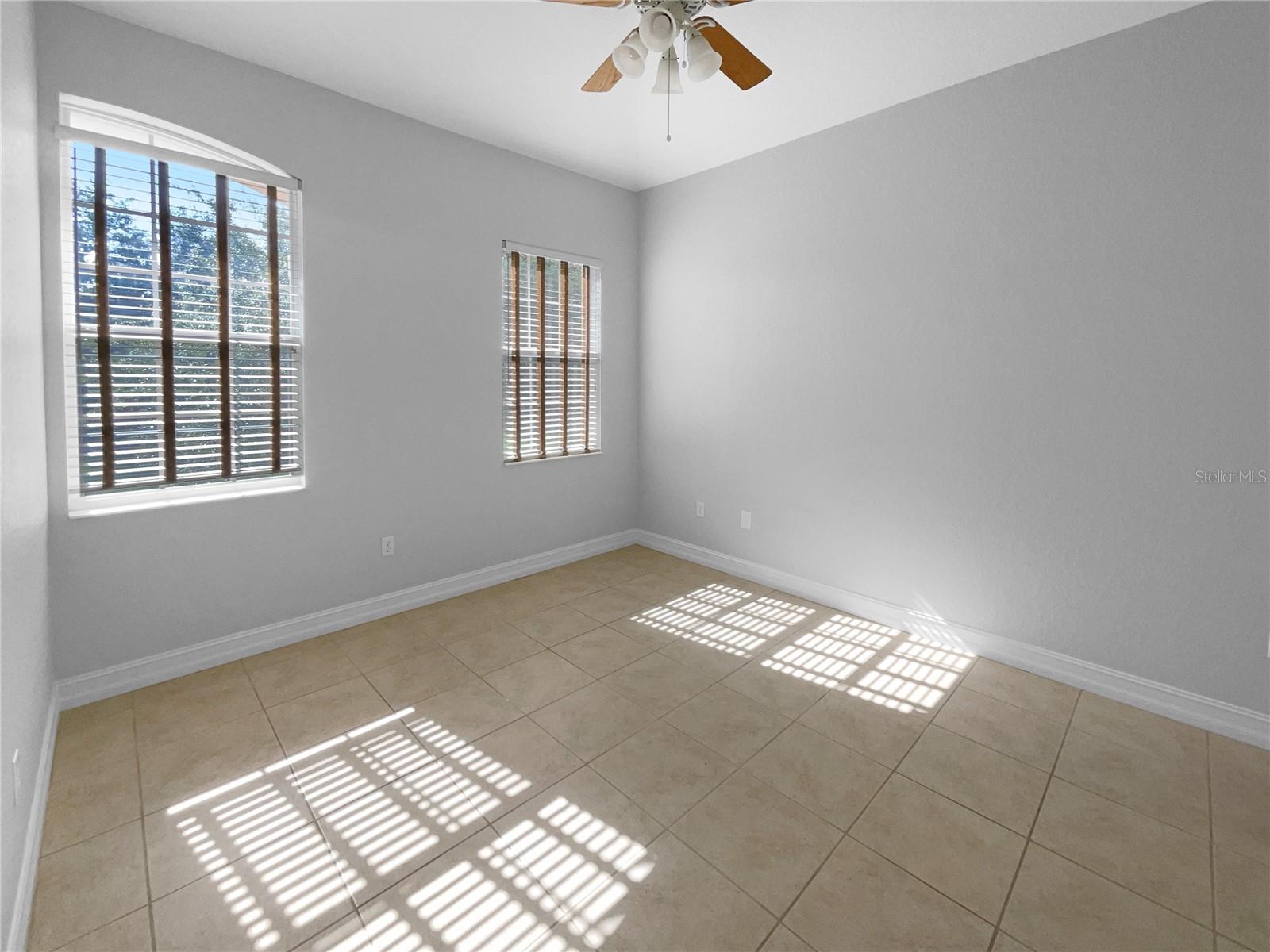 HOWEY IN HILLS MISSION CARMEL CONDO U - Residential