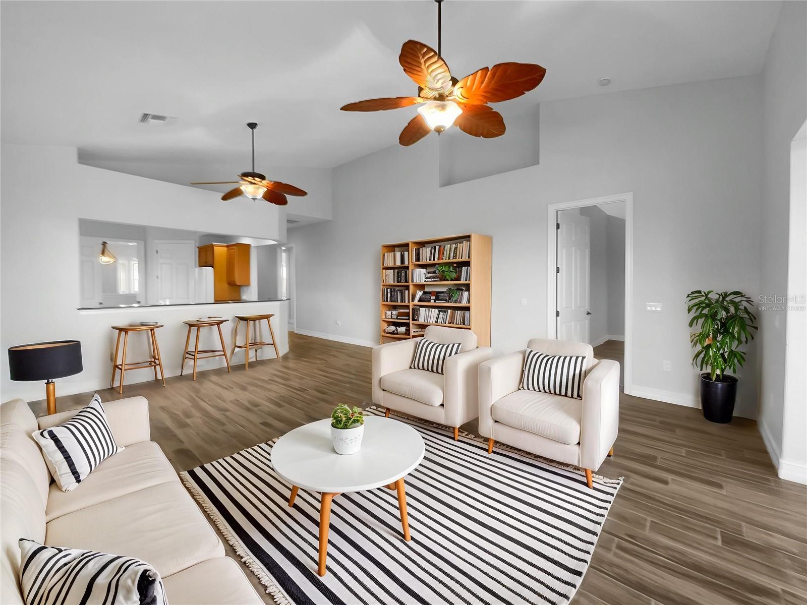 HOWEY IN HILLS MISSION CARMEL CONDO U - Residential