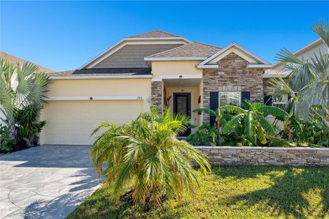 A home in DELAND