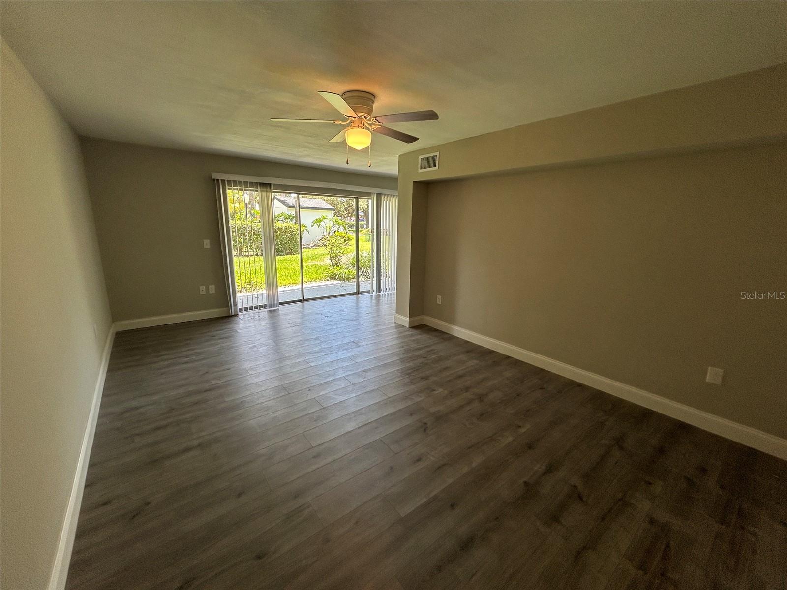 4403 S SEMORAN BOULEVARD 5
