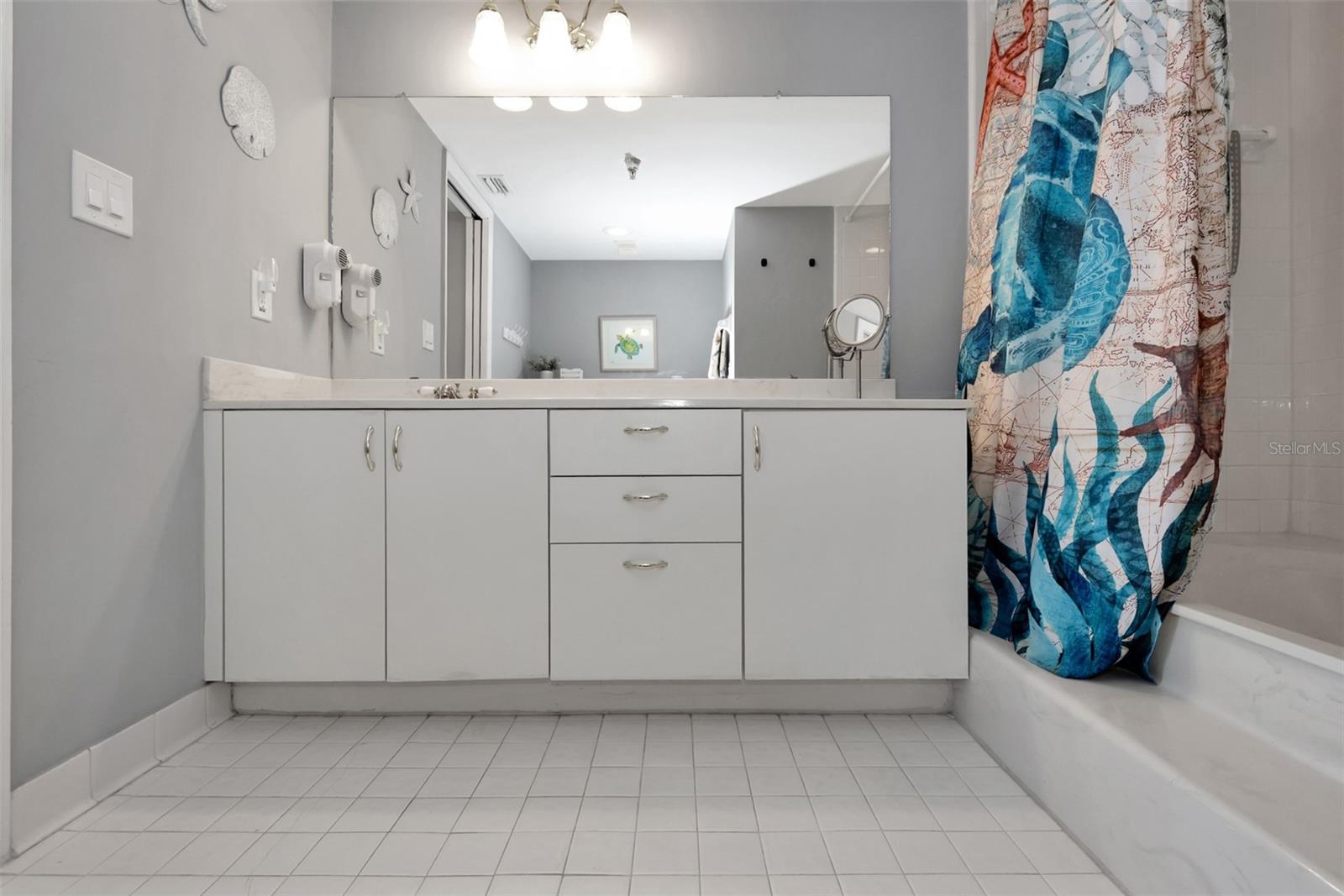 ASHLEY CONDO - Residential