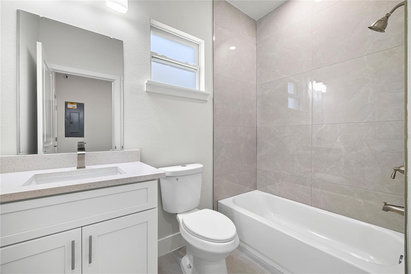 MARION OAKS UN 04 - Residential