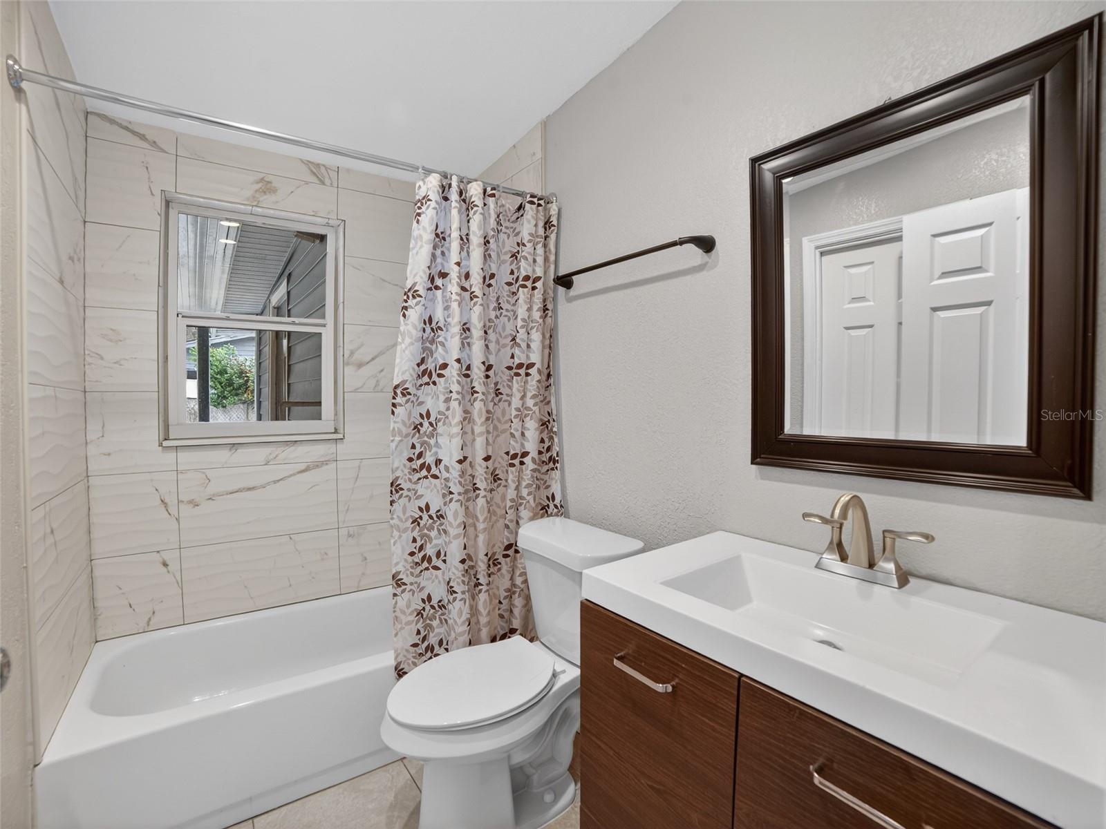 PLANTATION ESTATES - Residential