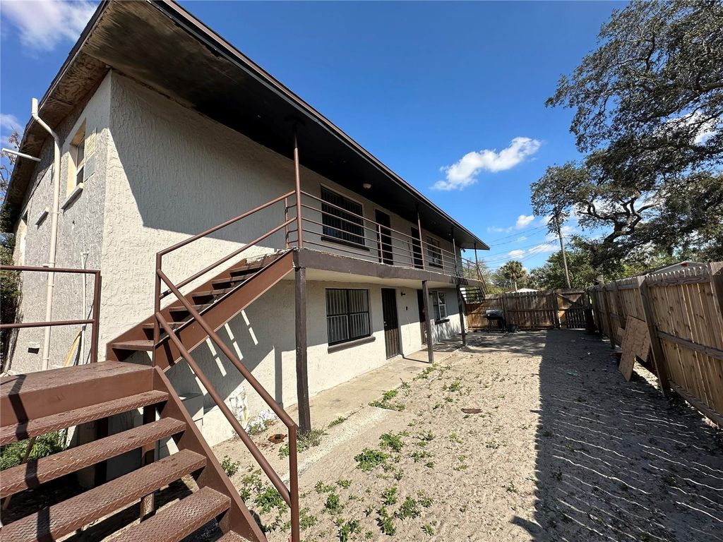 Photo of 2435 NE Edwin Street, Winter Haven, FL 33881 (MLS # O6342568)