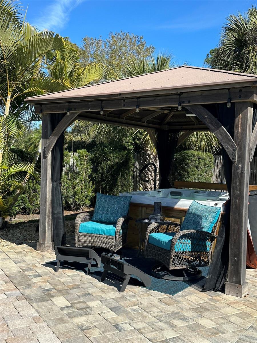 2686 CLUBHOUSE DRIVE S