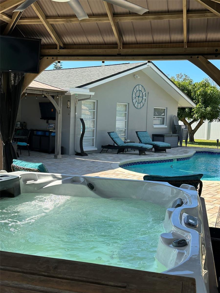 2686 CLUBHOUSE DRIVE S