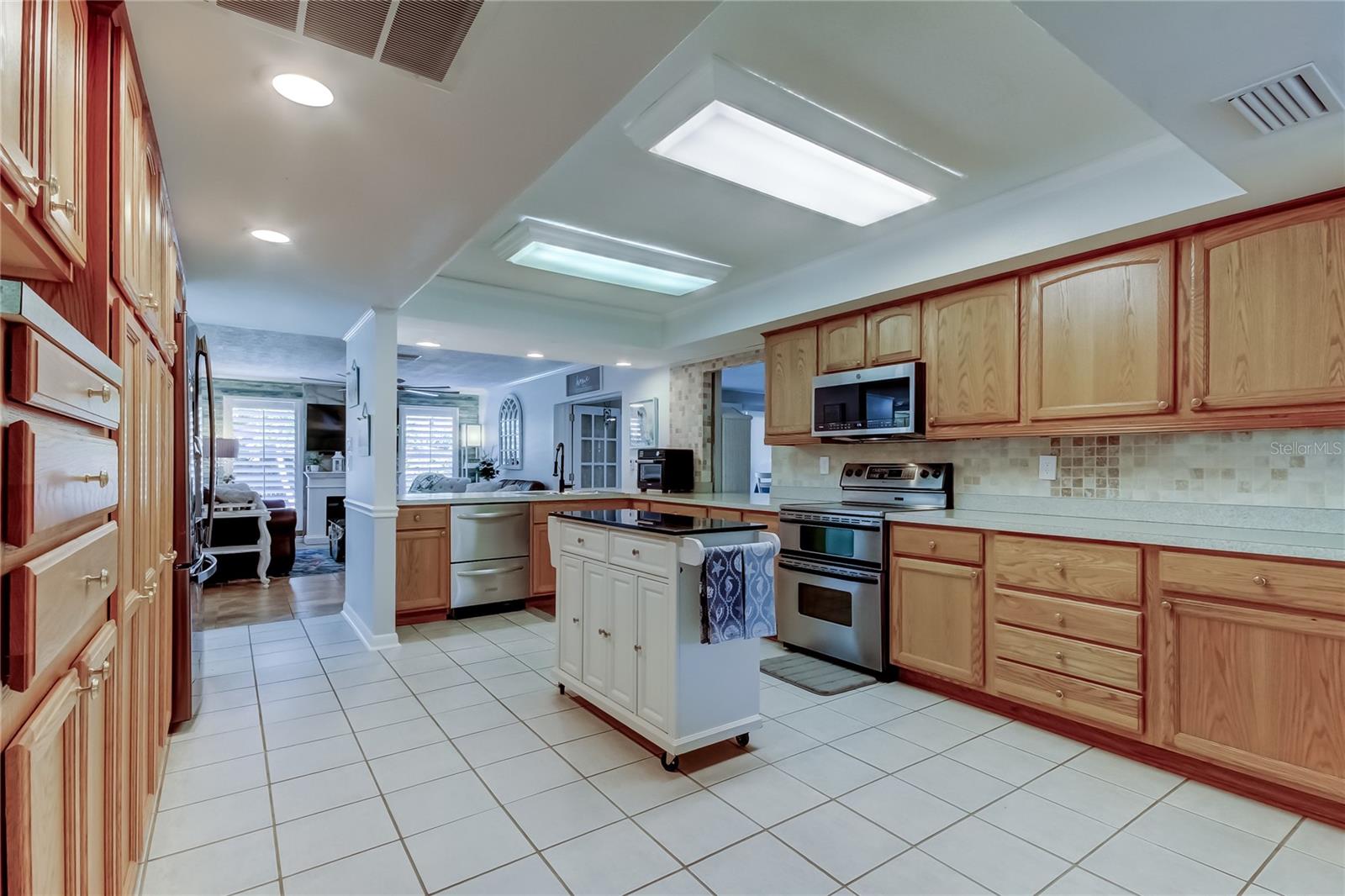 CLUBHOUSE ESTATES OF COUNTRYSIDE - Residential