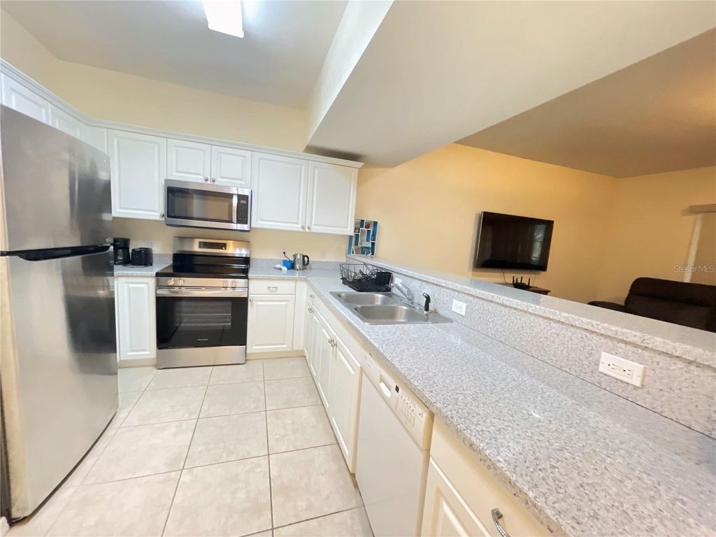Photo of 1559 NW 29th Road #5, Gainesville, FL 32605 (MLS # GC537325)