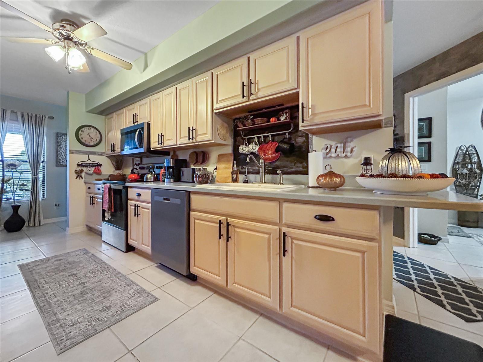 ROTONDA WEST BROADMOOR - Residential