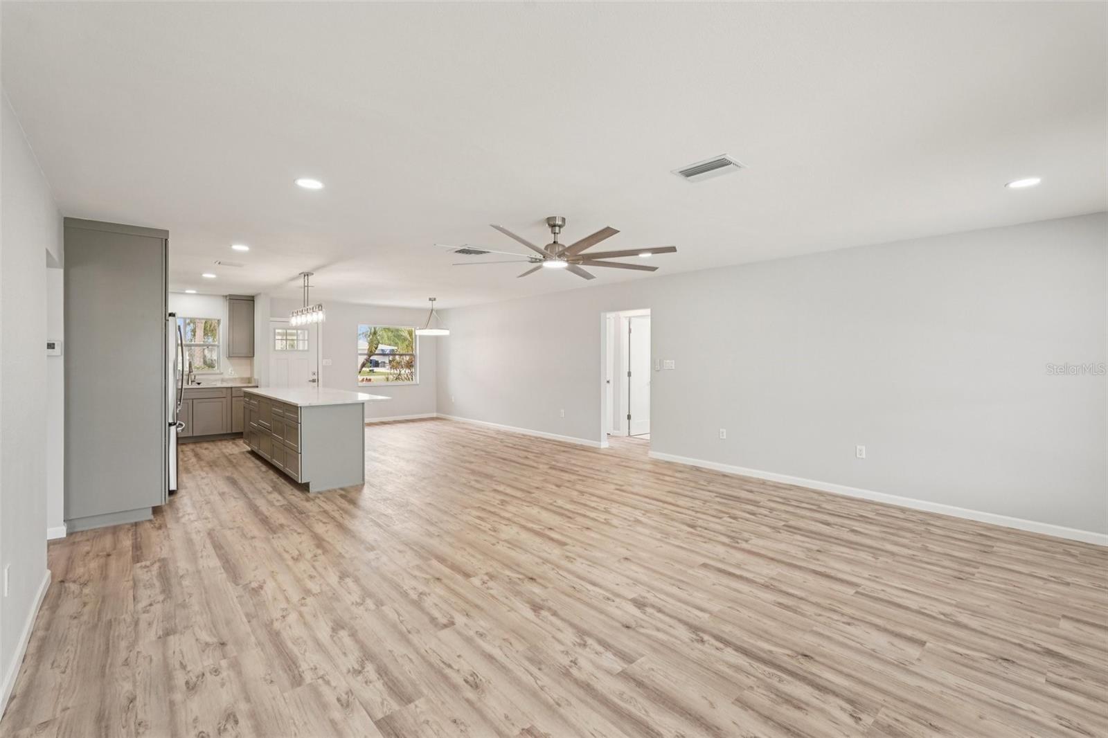 HIGHLAND SHORES SECOND UNIT - Residential