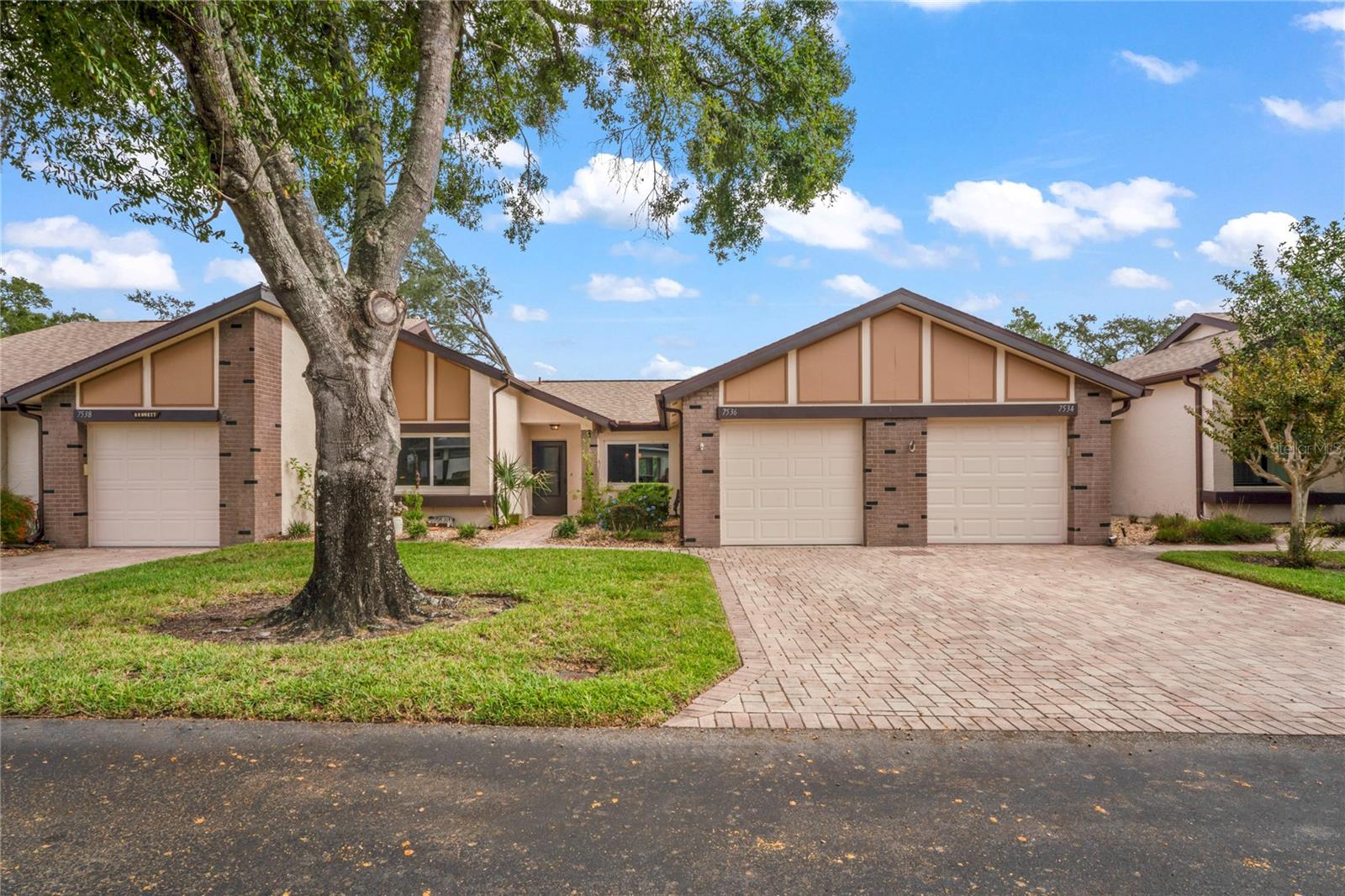 7536 HEATHER WALK DRIVE