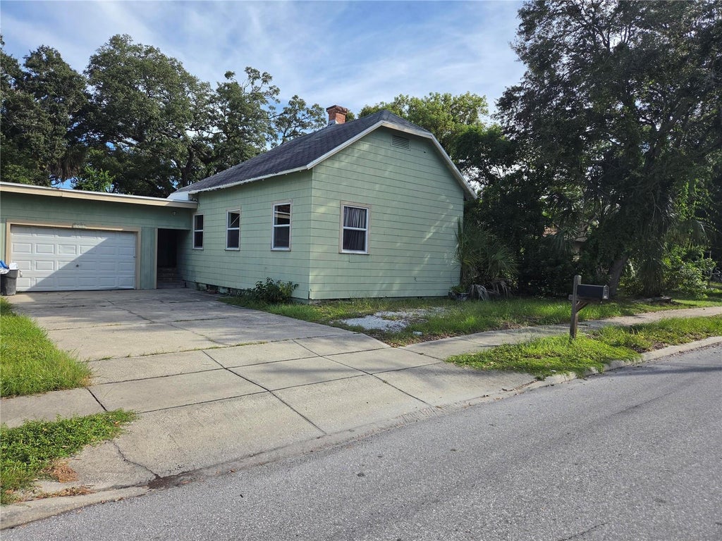 Photo of 804 Eldridge Street, Clearwater, FL 33755 (MLS # TB8553690)