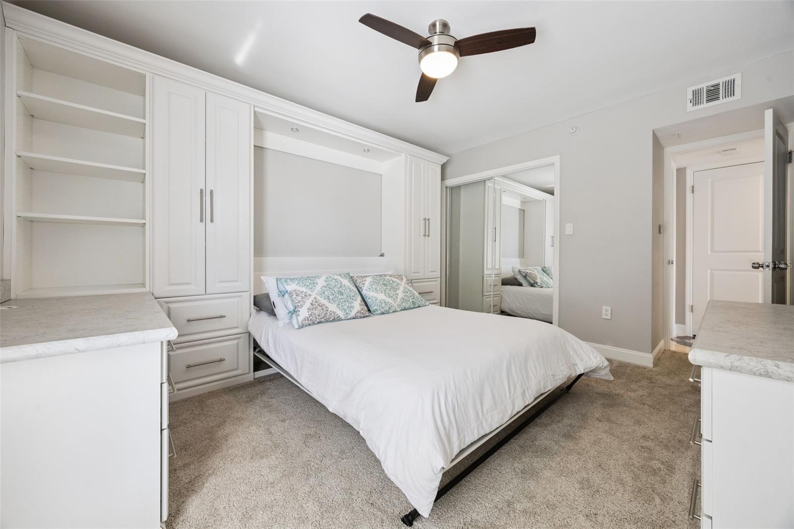 MOORINGS ON LAKE MAITLAND CONDO BLDG 03 - Residential