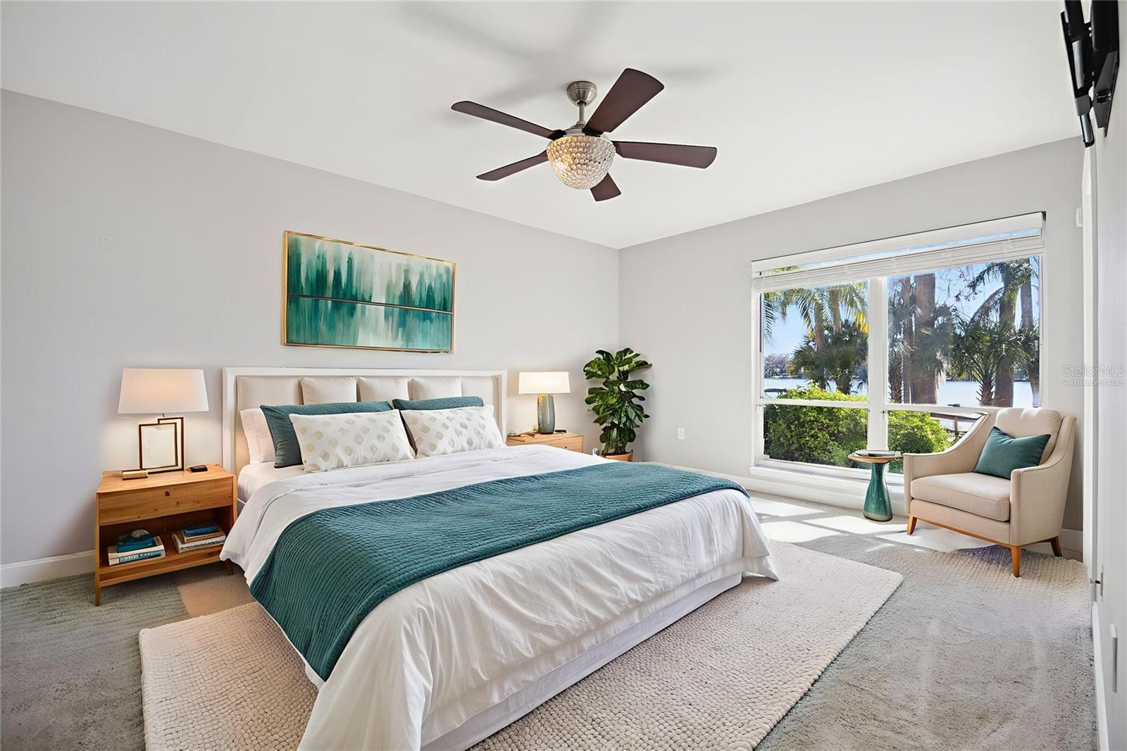 MOORINGS ON LAKE MAITLAND CONDO BLDG 03 - Residential