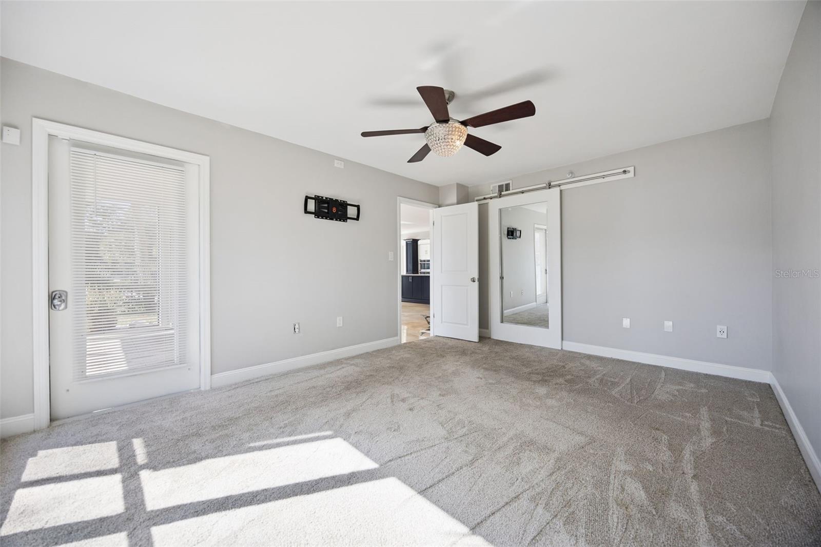 MOORINGS ON LAKE MAITLAND CONDO BLDG 03 - Residential