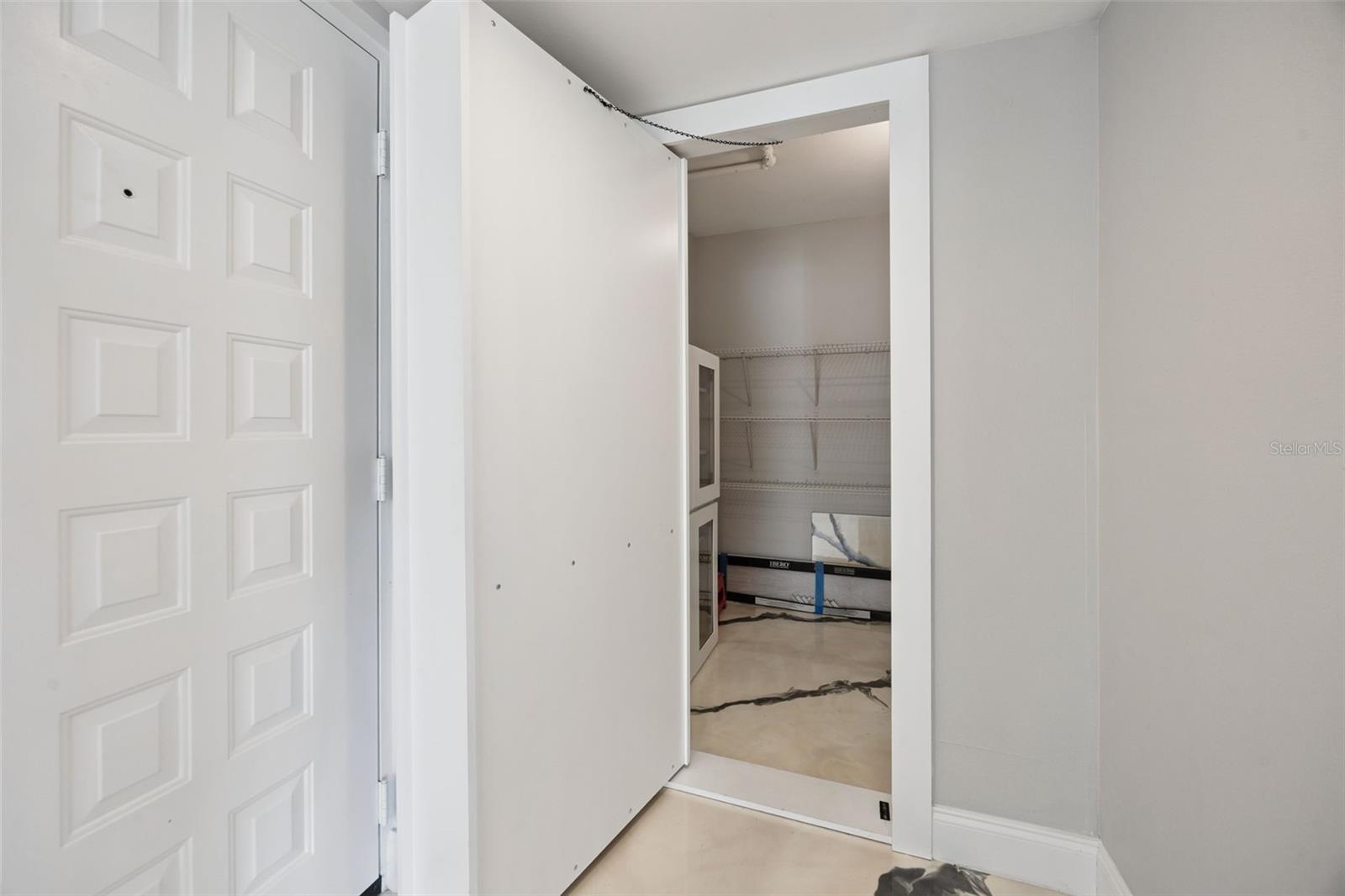 MOORINGS ON LAKE MAITLAND CONDO BLDG 03 - Residential